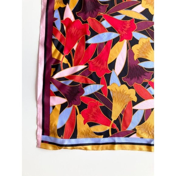 ANN TAYLOR Red Purple Yellow Blue Lily Floral Print Silk 25" x 25" Square Scarf - Picture 6 of 13